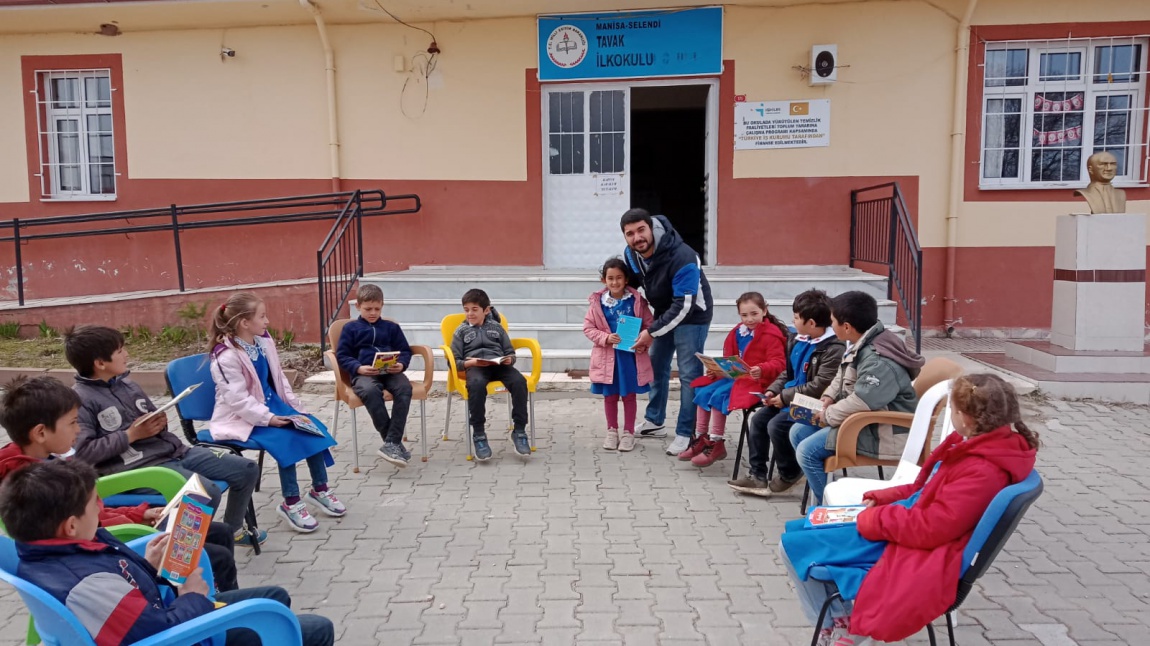 Tavak İlkokulu Kütüphane Haftasını Coşkuyla Kutladı